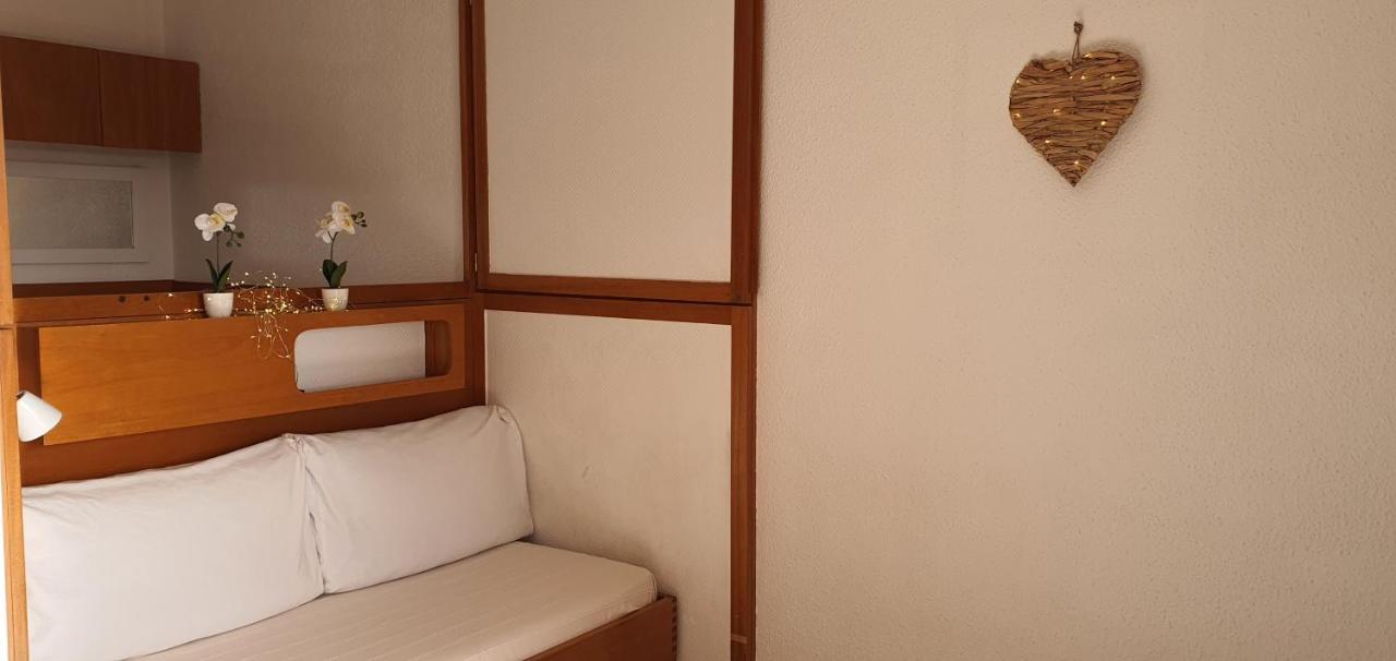 L'Etoile Sous Les Pins - La Loge Apartamento Hyères Exterior foto